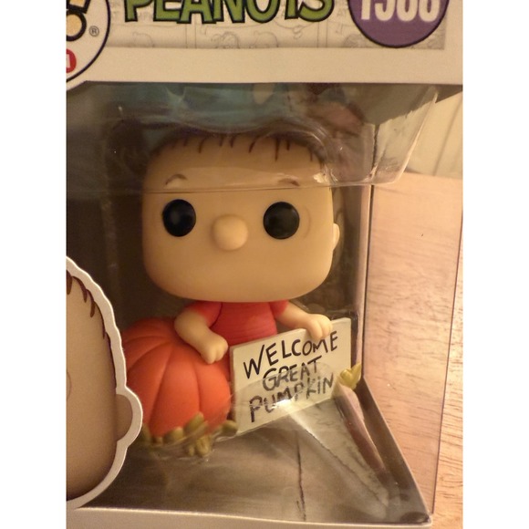 Funko Pop Its the Great Pumpkin Charlie Brown Linus 1588 Halloween Peanuts - Picture 2 of 8